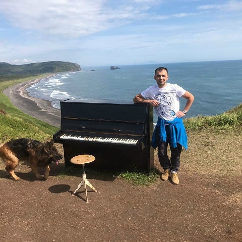 Максим Зуев